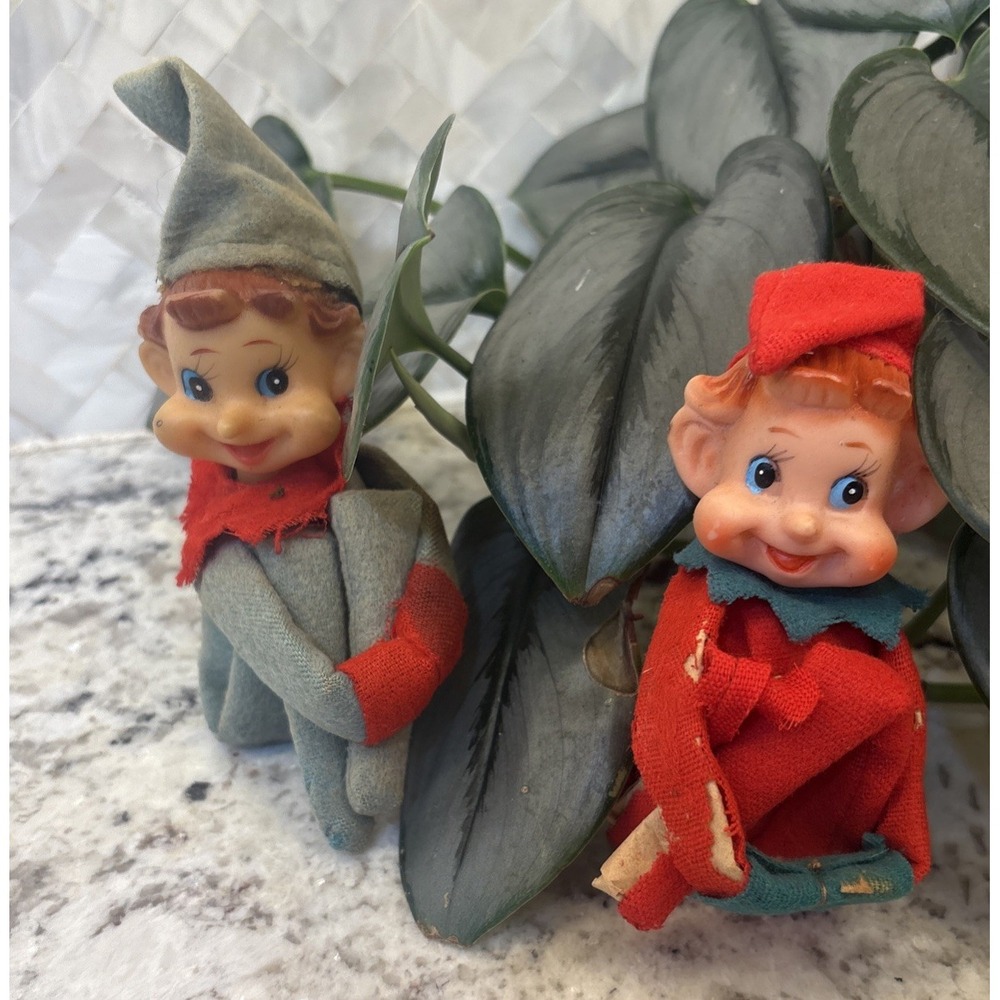 Vintage 2 Knee Huggers Elf Pixie Shelf Sitter Green Red Christmas Japan Damage